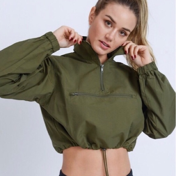 🥵Olive Green Cropped Pullover Windbreaker - Picture 4 of 6
